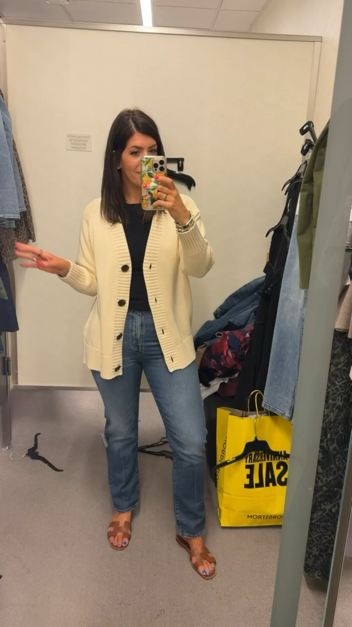 I am a 29/8 in all - nom come in curvy but they all have stretch! Blazer-8, tops-medium/8, cardigan small (huge!)