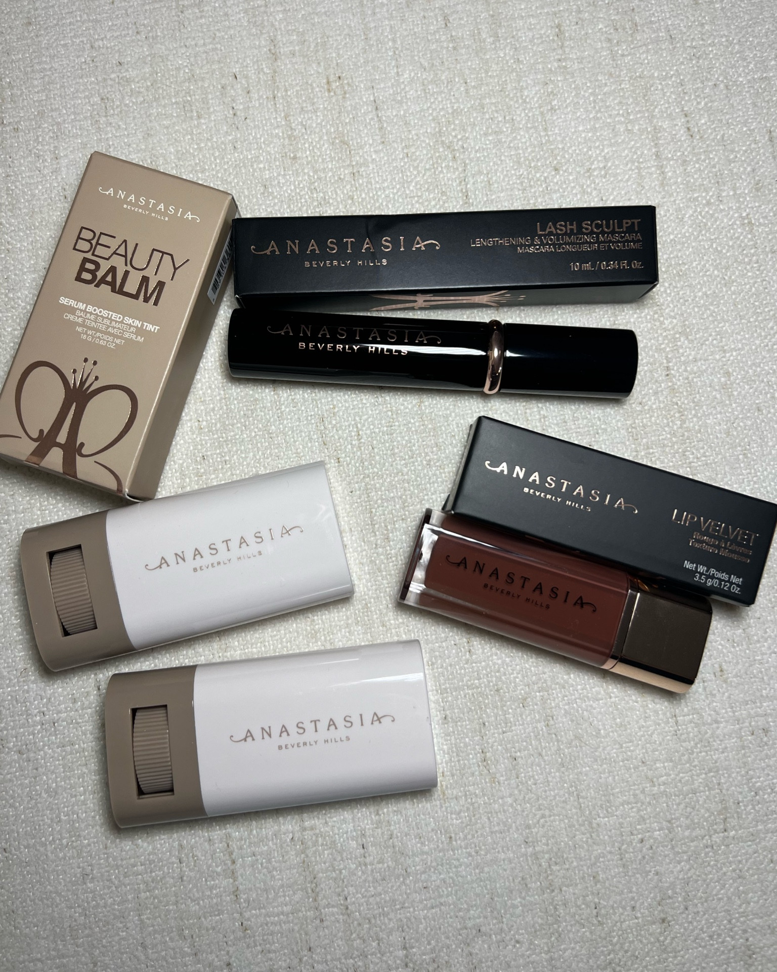 One of the best beauty brands on the market! 

#LTKBeauty #LTKHoliday #LTKGiftGuide