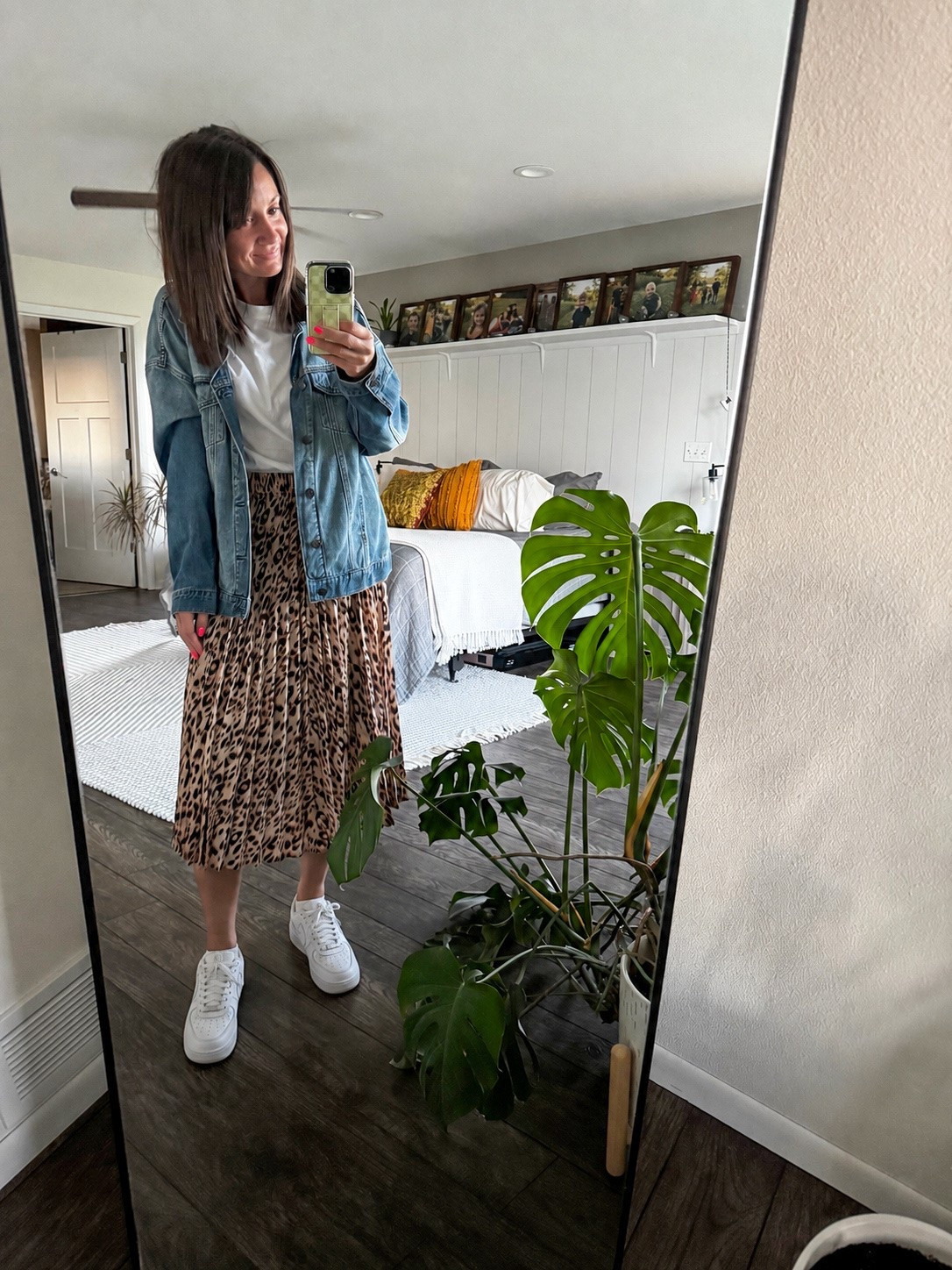Got a little fancier for work the other day. I usually wear pants, so this was a little different.

Shirt: small 
Jean jacket: small 
Skirt: small

#LTKootd #LTKmomlife #LTKU