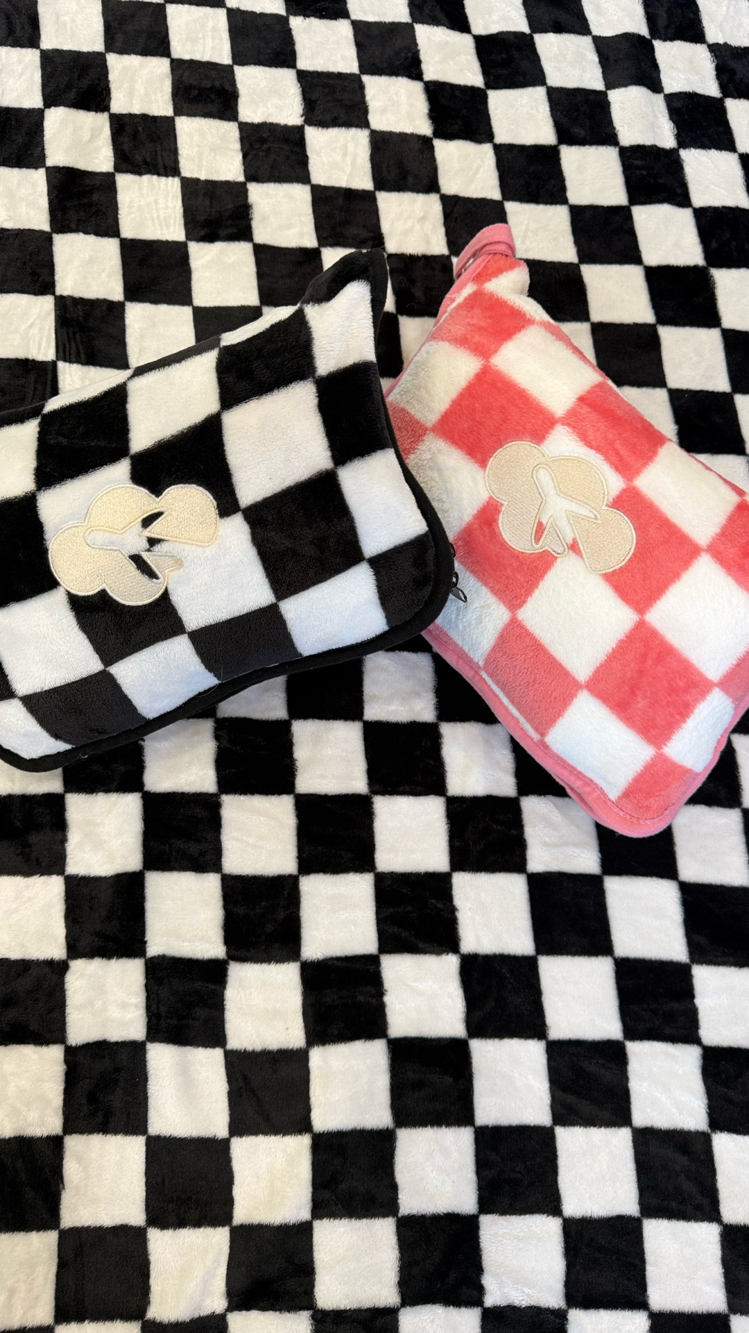 The best travel blankets ever for kids. 

They come as pillows and you unzip them to be blankets. Great for road trips, flying and all vacations! 

Travel Blanket and Pillow Compact, Premium Soft 2 in 1 Airplane Blanket with Soft Bag Pillowcase，Hand Luggage Sleeve and Backpack Clip (Checkered Black)

#LTKTravel #LTKKids #LTKBaby