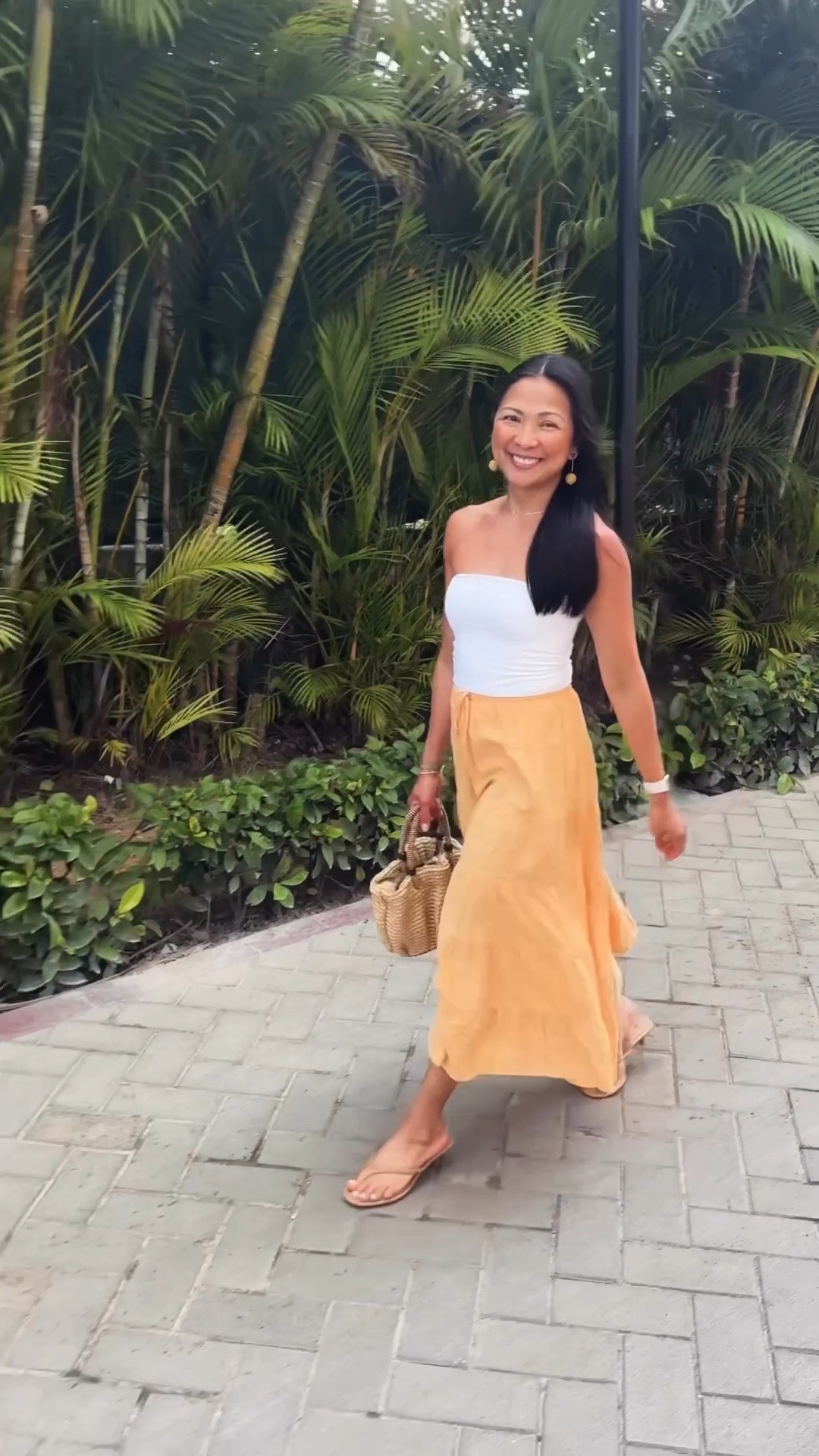 Linen skirt and white tube top

#LTKsummer #LTKtravel #LTKcanada