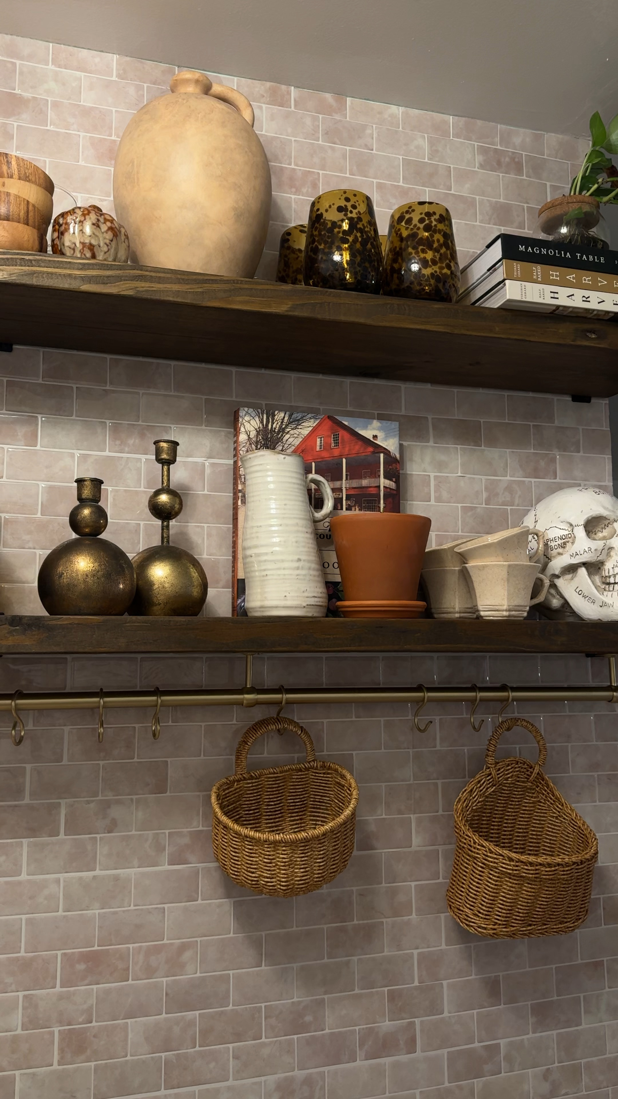 It’s giving cozy fall vibes 

#LTKHome #LTKSaleAlert #LTKSeasonal