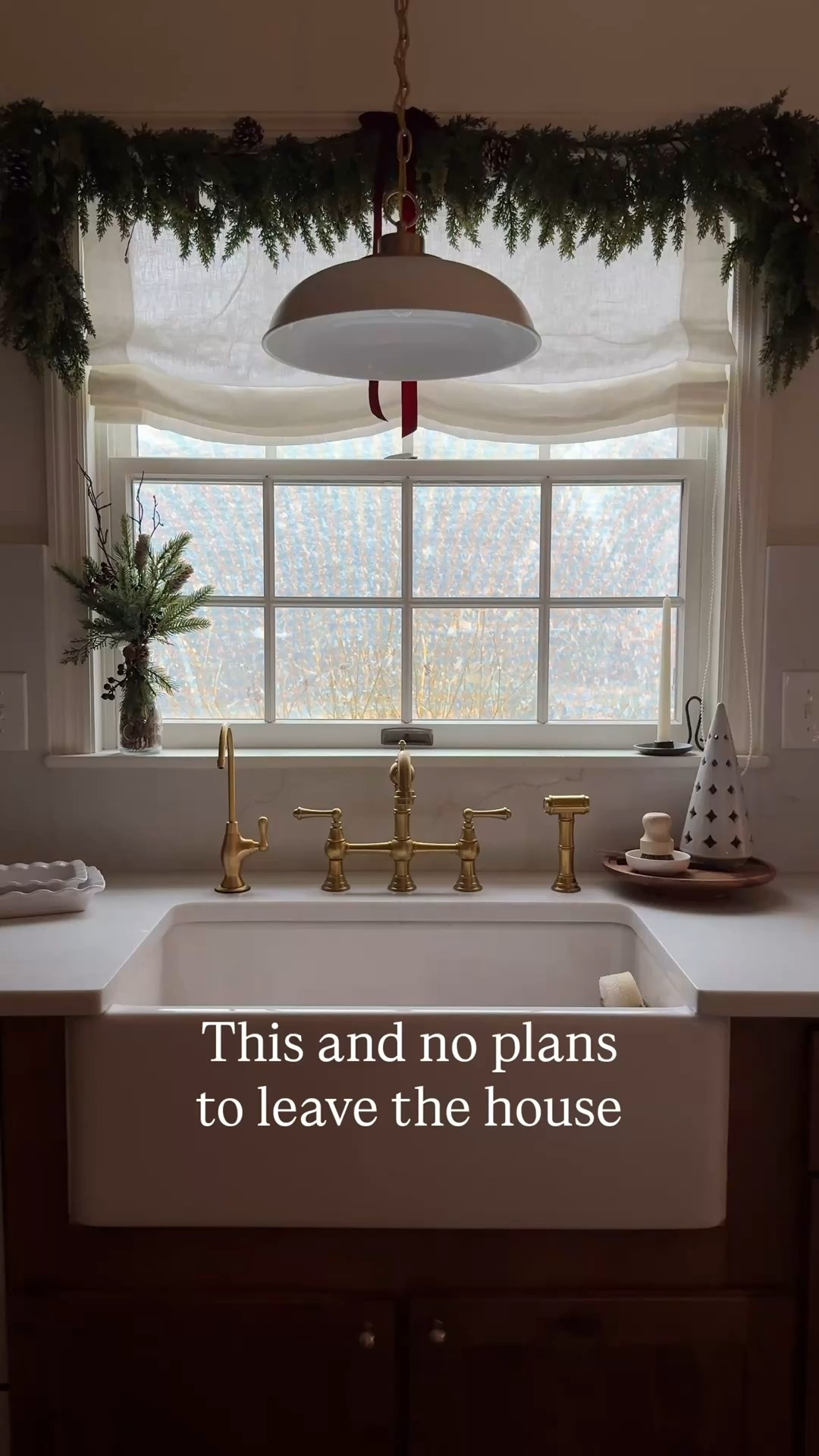 Christmas kitchen window view

#LTKHome #LTKHoliday