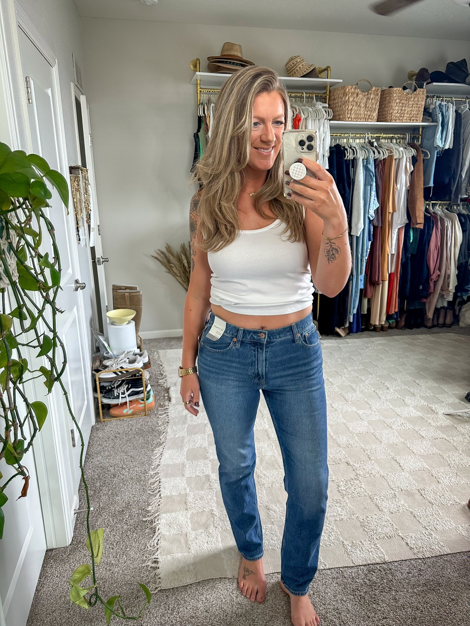 Straight leg jeans (sized up 31 long) available in 5 lengths, tons of washes, high rise and low rise. 20% off! 🇨🇦 link also saved 

#LTKTall #LTKOver40