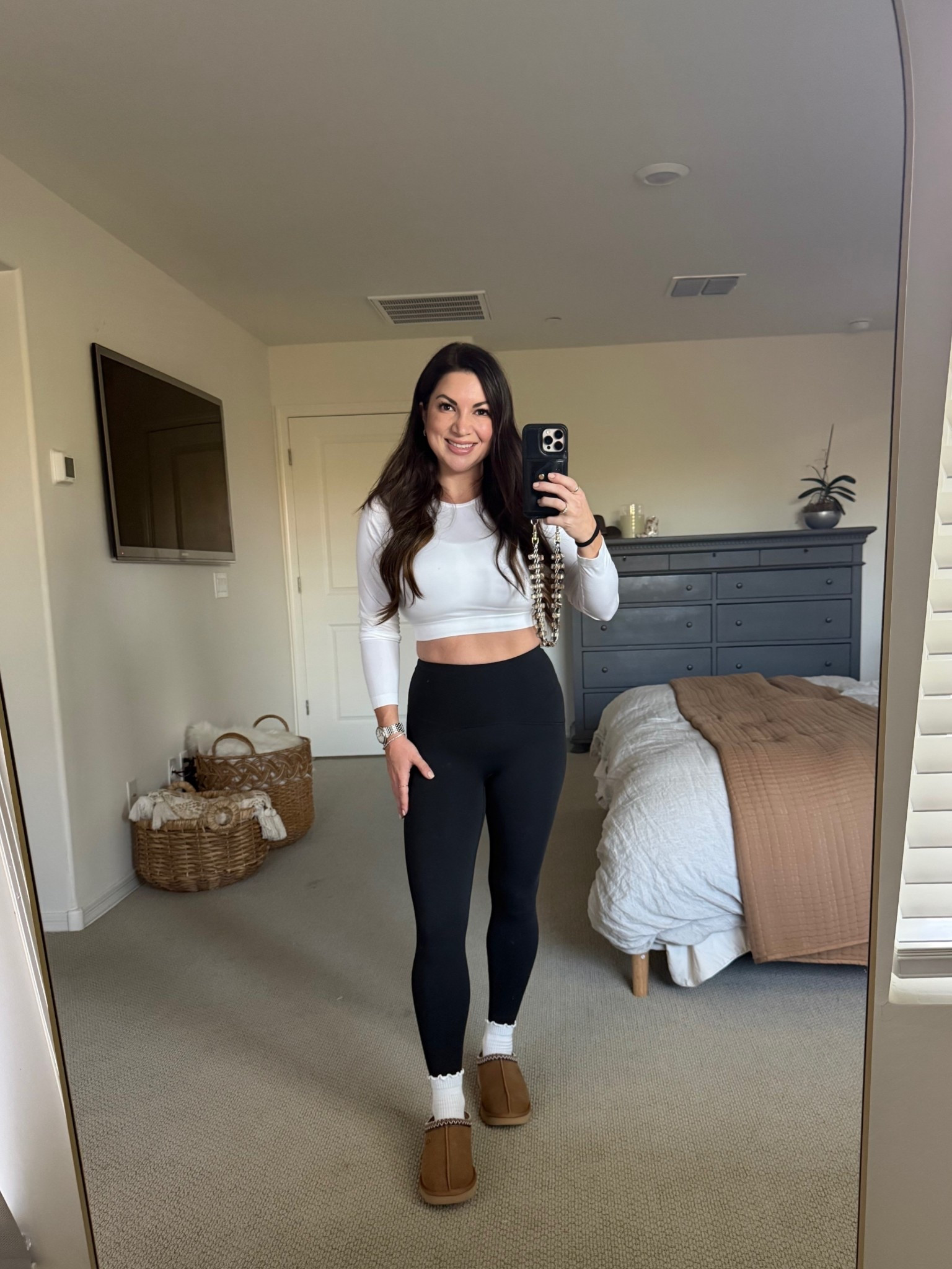 Off-duty uniform
comfy, flattering, and on
repeat.