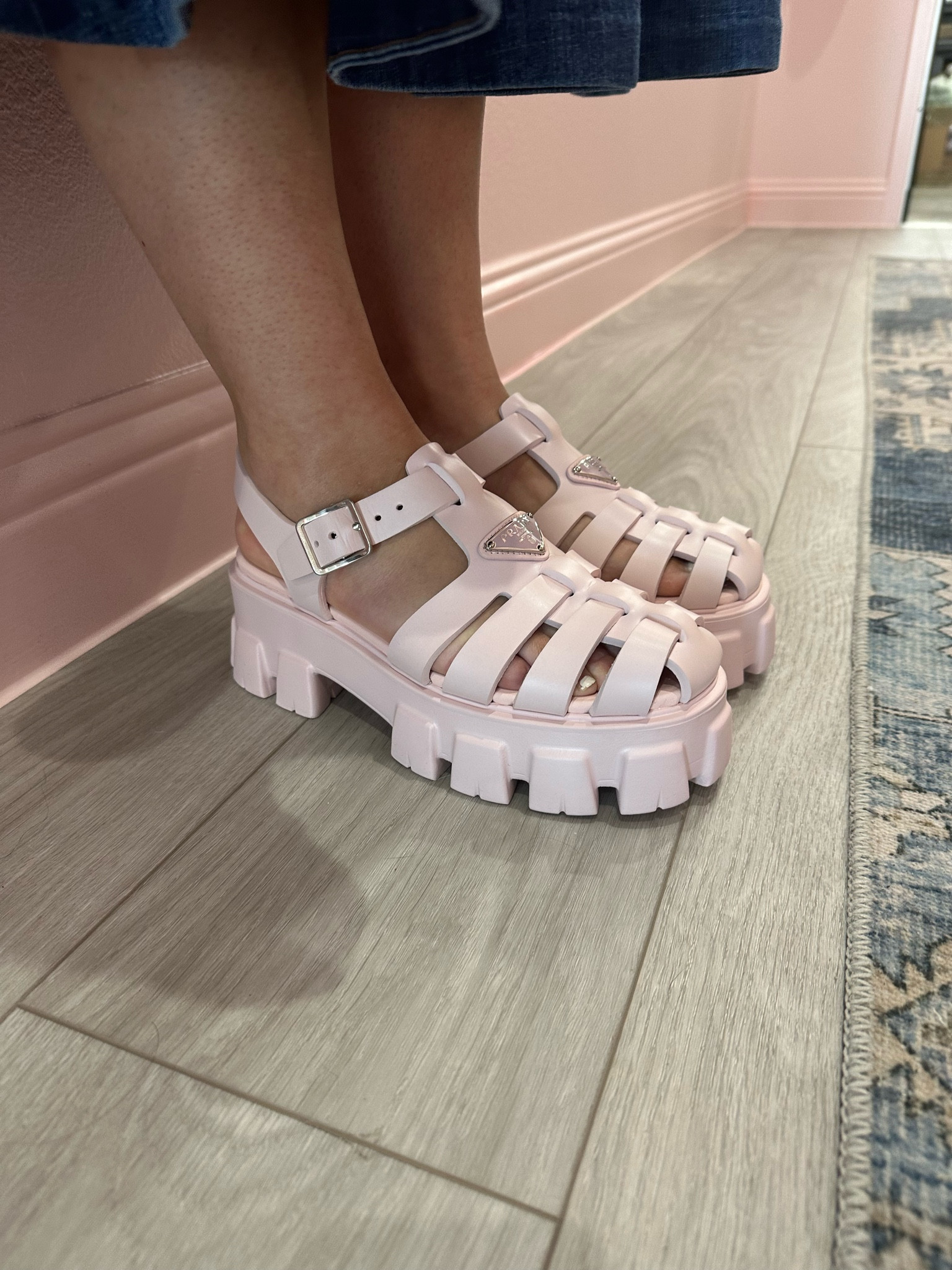 These are the cutest shoes in the office today!!! They sell them in a TON of different colors. I linked something similar too! 

#LTKU #LTKshoecrush #LTKFind