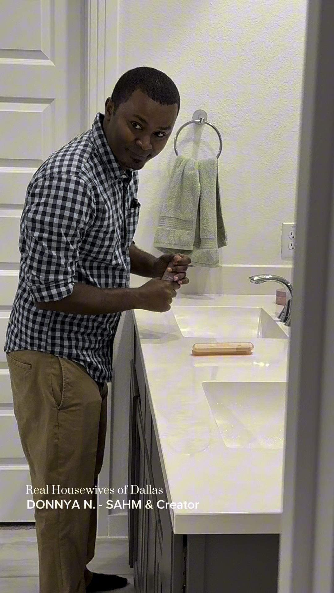 Does your husband do the same? If so, @solawaves BOGO Black Friday Sale is perfect for you! Even if you're gifting for the gworls, this makes the deal even sweeter.
Tap in Solawaves Black Friday sale before it ends, this opportunity wont last long [;

#solawave #blackfriday2024 #marriedlife #marriedproblems


#LTKGiftGuide #LTKSaleAlert #LTKHoliday