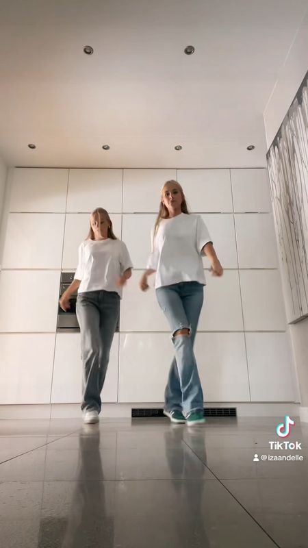 Perfect white tee, boxy white t-shirt, slim flared jeans, mom jeans, baggy low rise jeans, green adidas gazelle’s, white low trainers 

#LTKstyletip #LTKeurope #LTKSeasonal