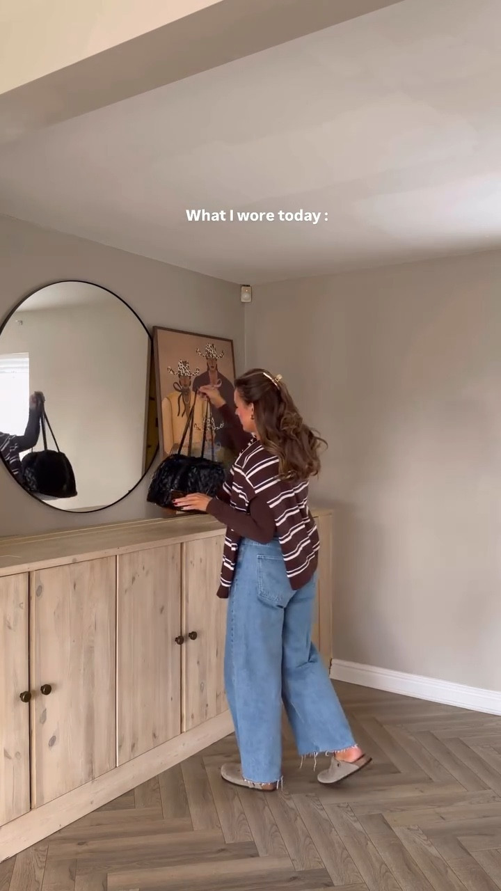 Safe to say my spring wardrobe WILL BE DEFROSTING ASAP 👖🤭✨👀

Full fit is @boohoo ad, I’ll save all links to my JAN highlight (ps, SOFYD works sitewide) 🔗