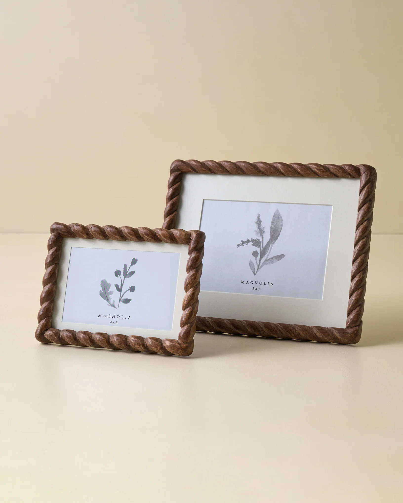 Lorrie Twisted Wood Frame | Magnolia