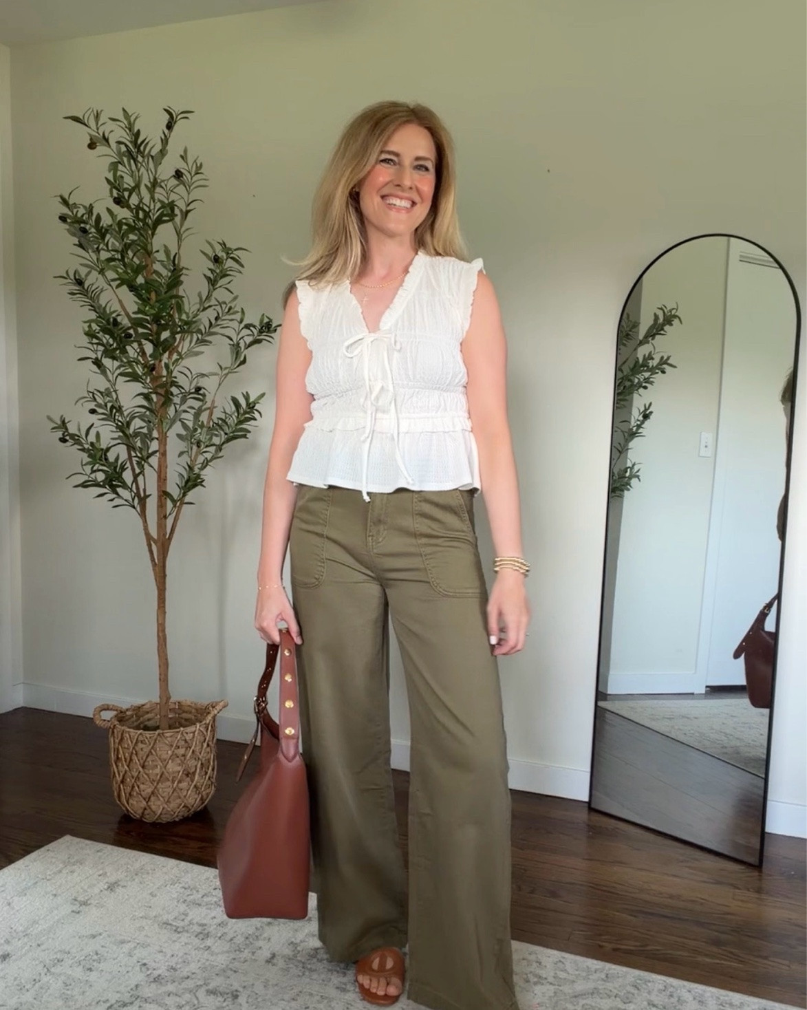 Walmart end of summer pre fall outfit idea with these new olive trouser jeans, I’m 5’8” wearing size small. Top size small. #walmartfashion

#LTKOver40