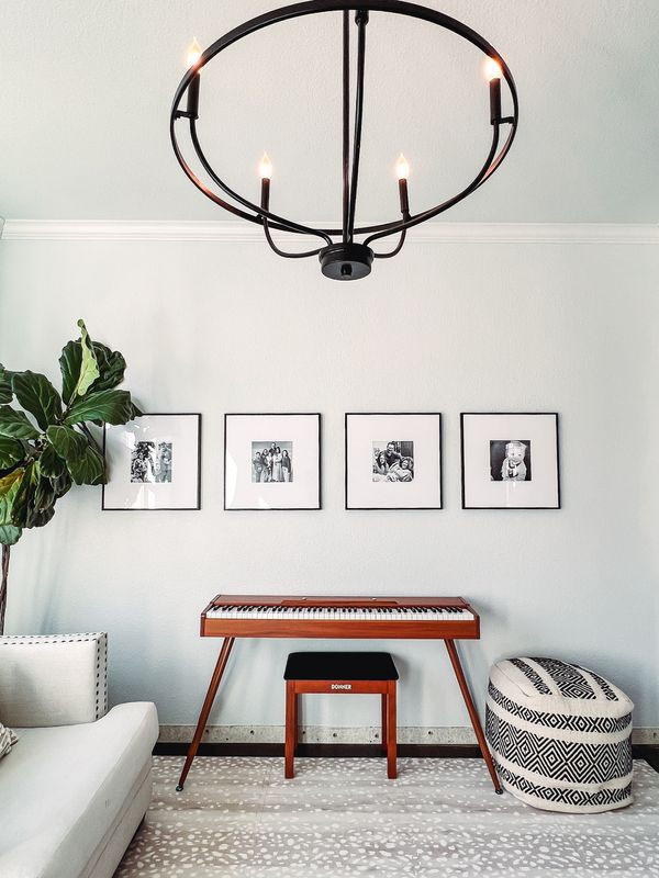9" x 9" Flat Metal Frame in Satin Black, Single Matted | Frame It Easy