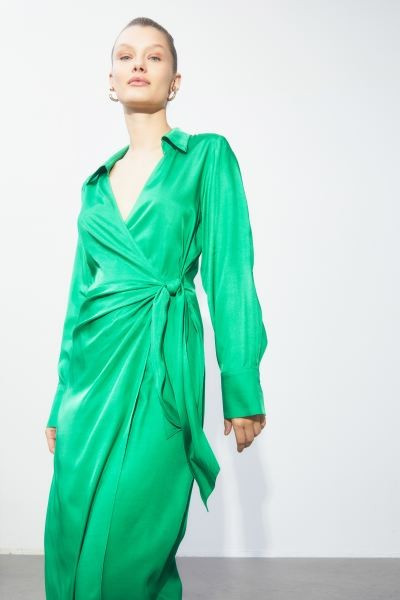 Wickelkleid aus Satin | H&M (DE, AT, CH, NL, FI)