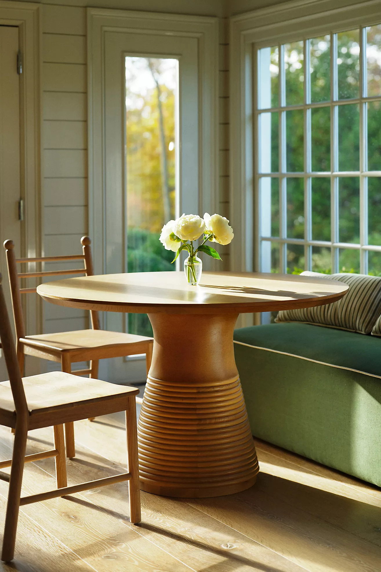 Noa 48" Round Dining Table | Anthropologie (US)