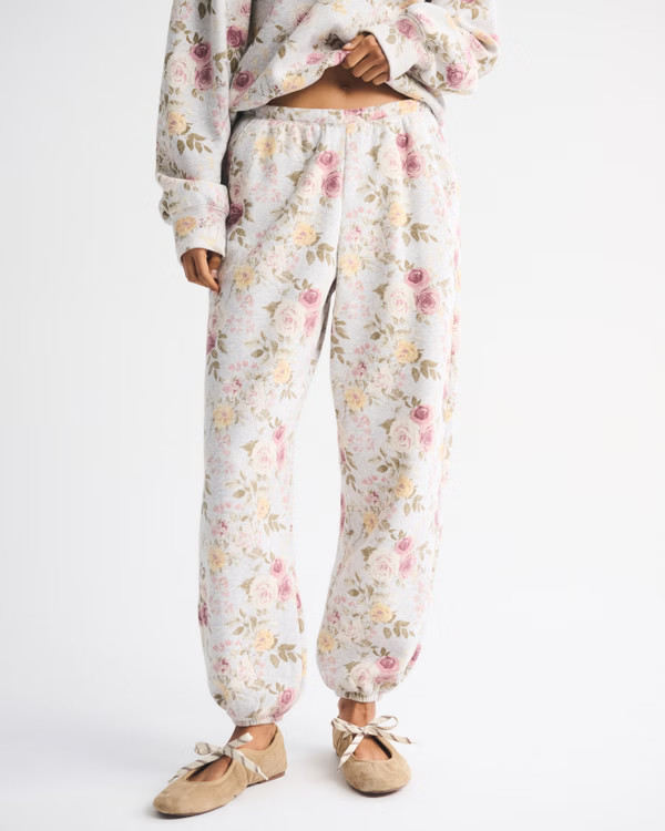 Women's High Rise Sunday Baggy Sweatpant | Women's Bottoms | Abercrombie.com | Abercrombie & Fitch (US)