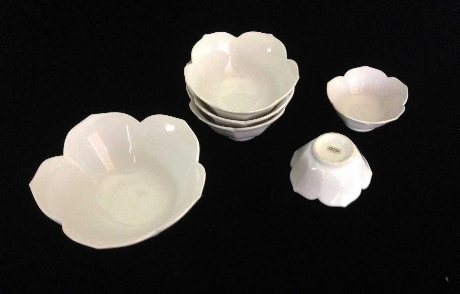 Matched Set of six Japanese White Porcelain Footed Tulip Bowls | Etsy | Etsy (US)