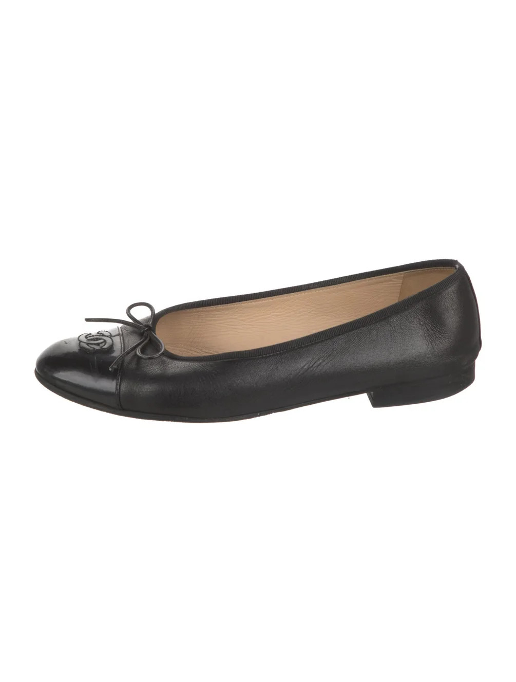 Interlocking CC Logo Leather Ballet Flats | The RealReal