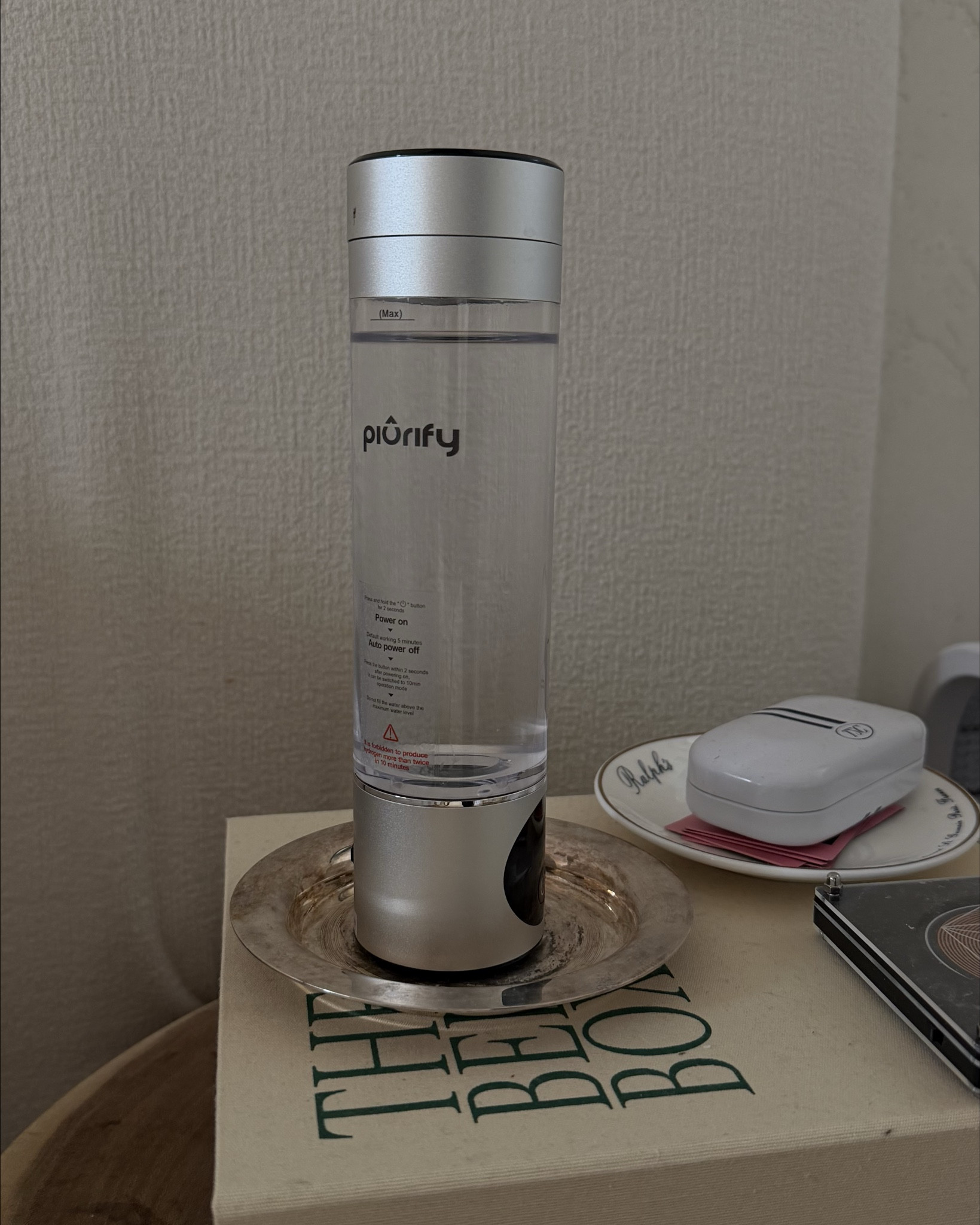 What’s on my nightstand

#LTKHome