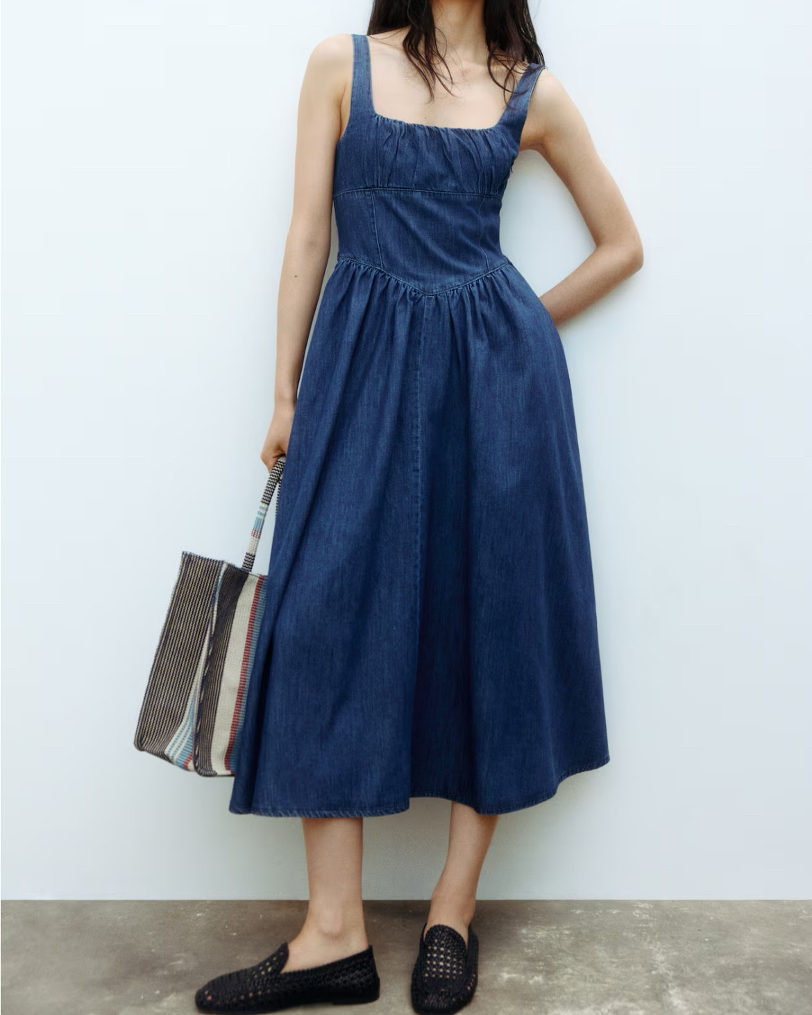 Smocked denim midi dress 

#LTKSeasonal