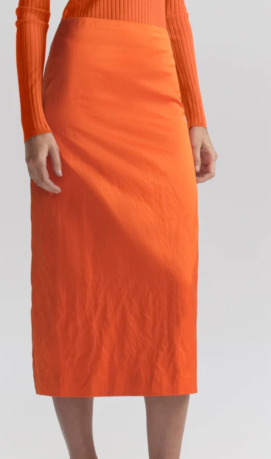 A Pop of 🍊

#LTKWorkwear #LTKTravel #LTKSeasonal