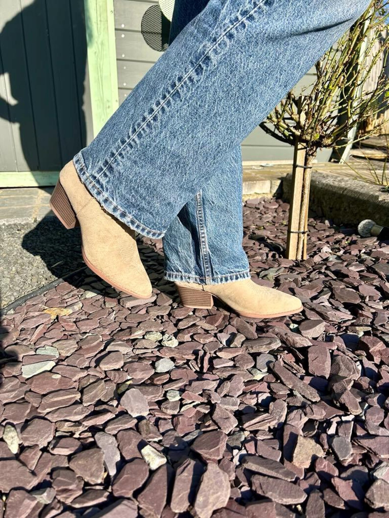 Women's Beige Cowboy Boots - Etsy | Etsy (US)