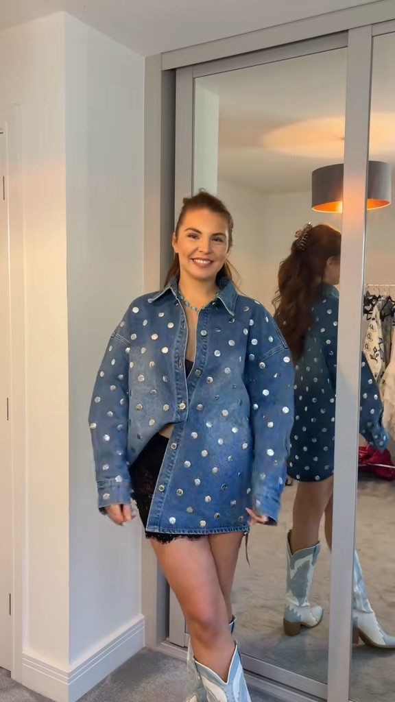 oversized denim & silver studs 🤠💙🌵🪩 #westernfashion #westernstyle 

#LTKjeans #LTKwinter #LTKuk