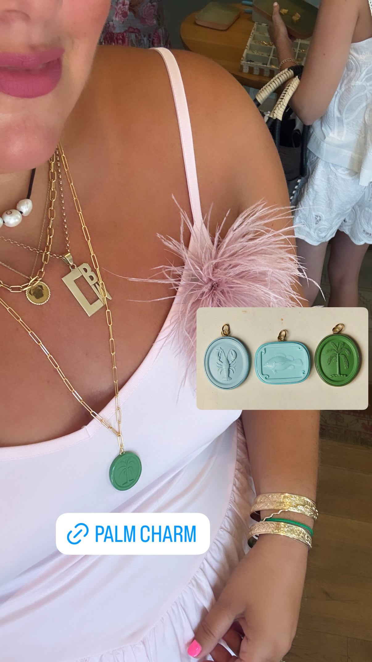 Palm charms 🌴