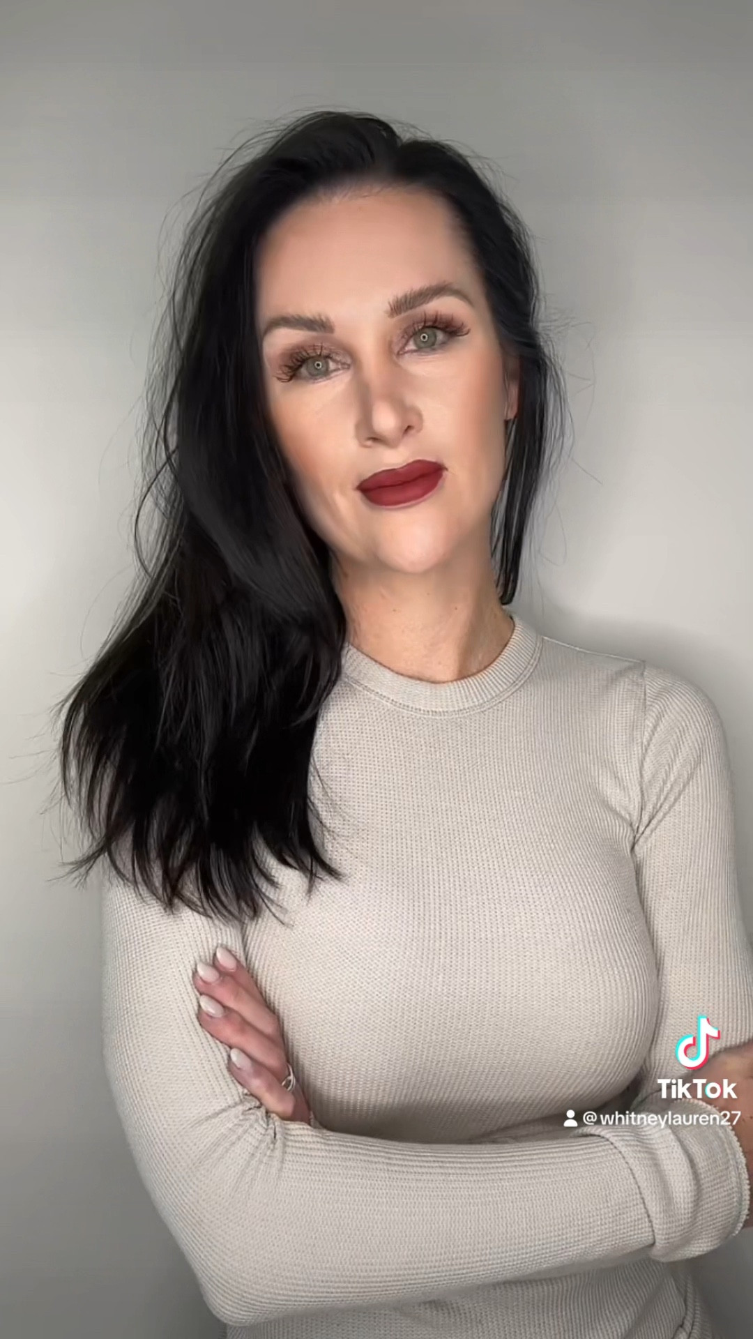 Holiday makeup, holiday earrings, holiday jewelry, red lip, Kylie cosmetics, SKIMS, SKIMS dress, neutral look, neutral aesthetic

#LTKHoliday #LTKSeasonal #LTKbeauty