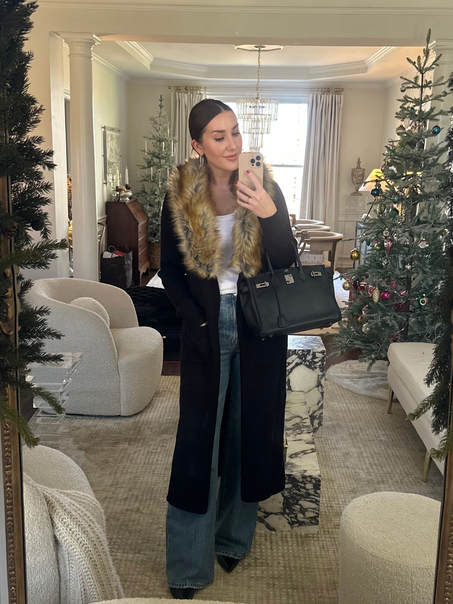 The best faux fur long sweater/cardigan/cozy jacket. Instantly makes an outfit and pulls everything together 
Medium

#LTKSeasonal