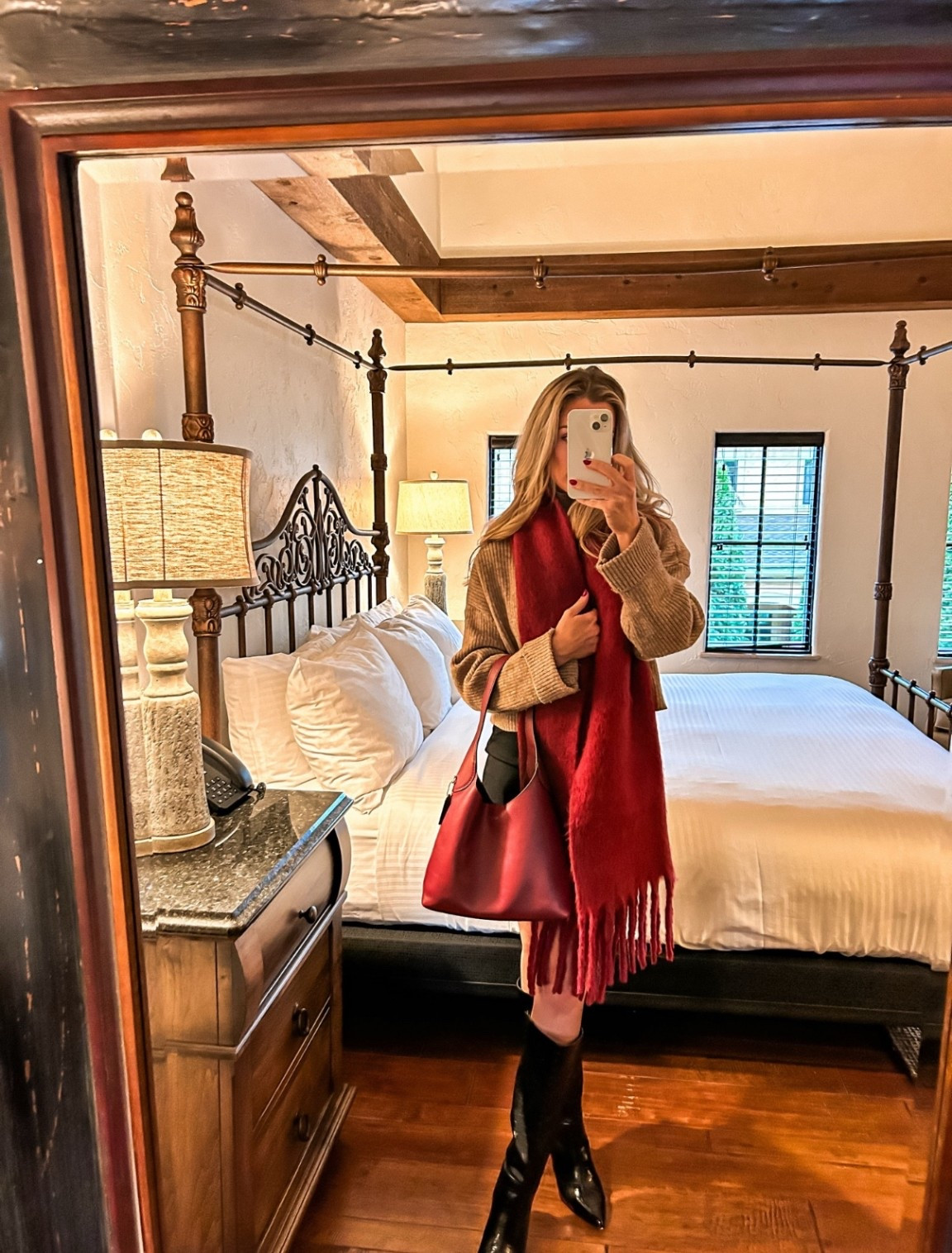 Winter Date Night 💋

Winter outfit
Holiday outfit
Cold weather
Skirt
Knee high boots
Red
Scarf
Sweater
Idea
Outfit 
Christmas 
Coach
Purse
Bag

#LTKU #LTKHoliday #LTKSeasonal