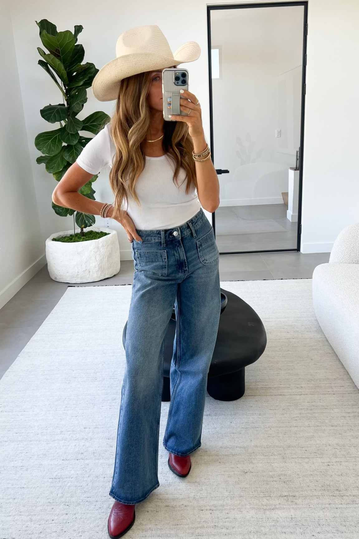 My favorite jeans are back in stock!! And only $30!! Fit true to size!

#LTKFindsUnder50