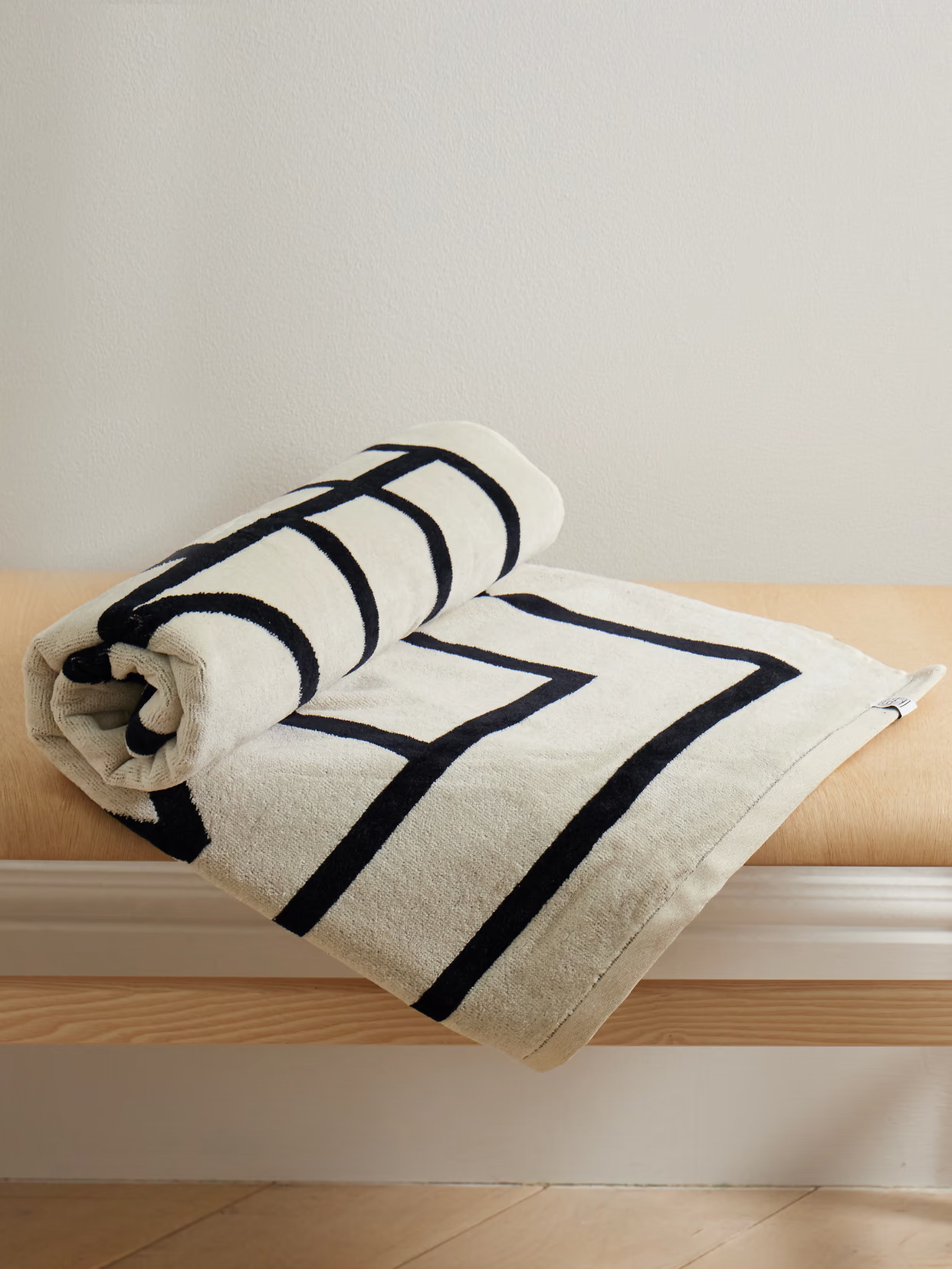 TOTEME - Cotton-terry Jacquard Beach Towel - White | NET-A-PORTER (US)