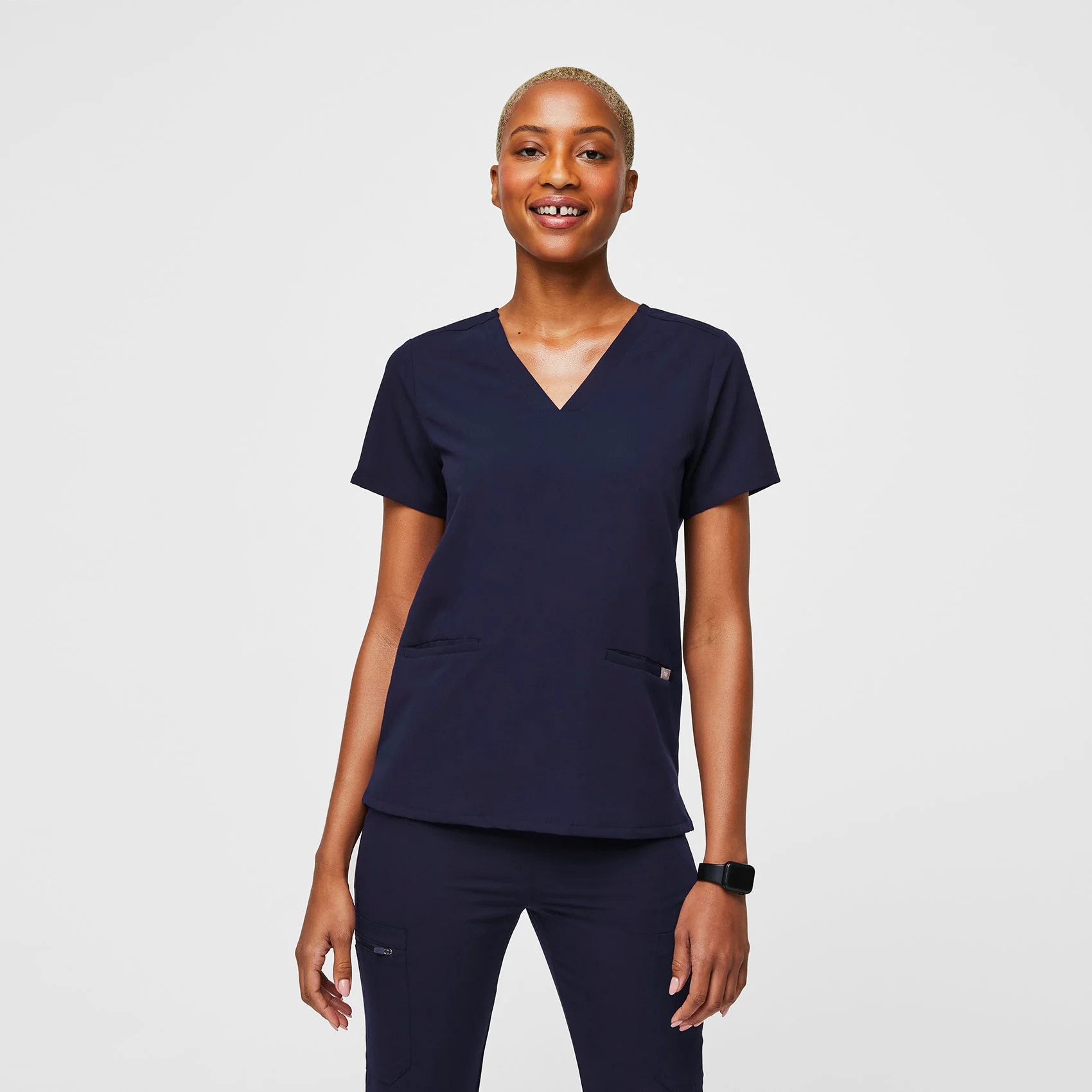Women's Casma Three-Pocket Scrub Top™ - Navy · FIGS | FIGS