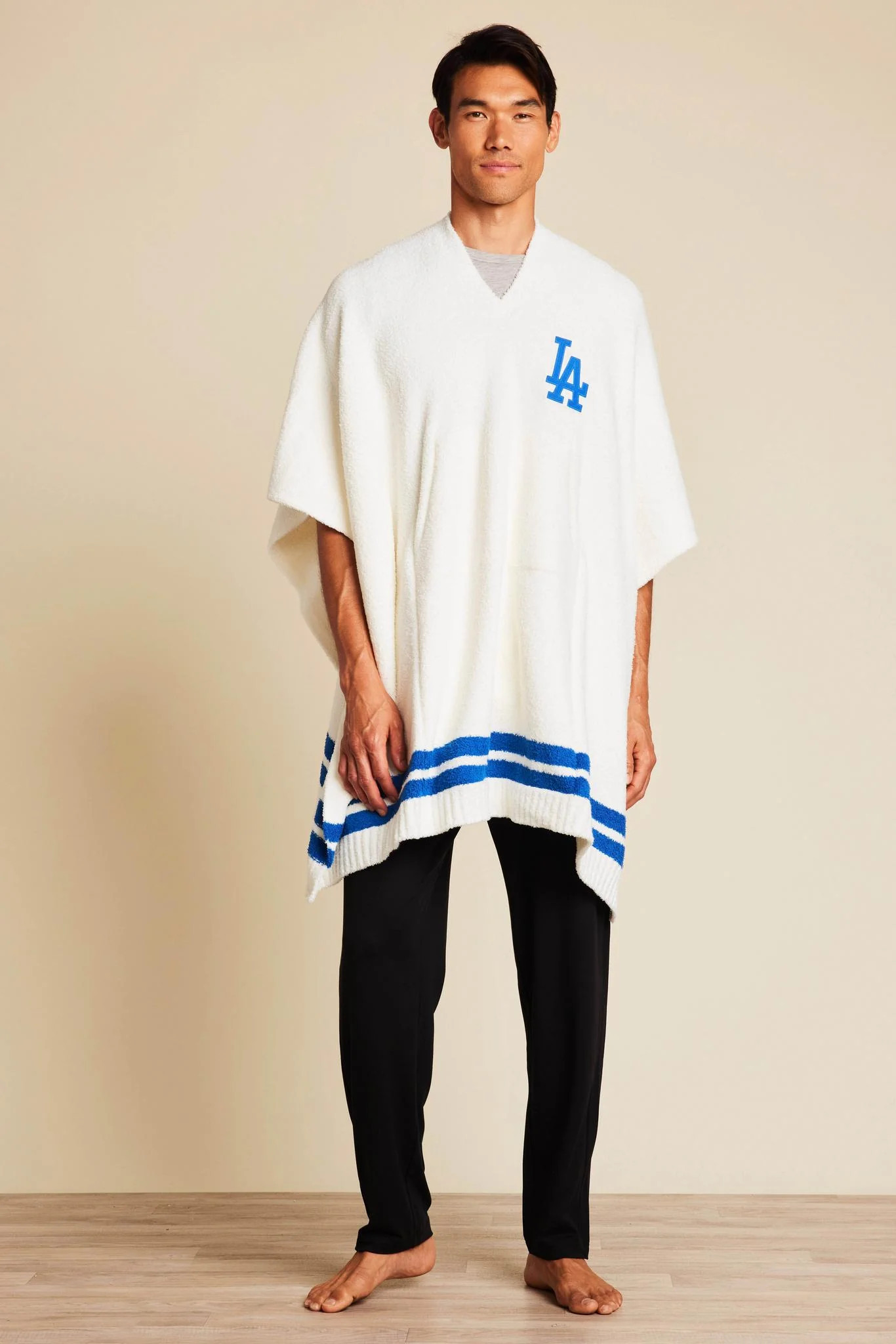 CozyChic® Los Angeles Dodgers™ 3 in 1 Poncho | Barefoot Dreams
