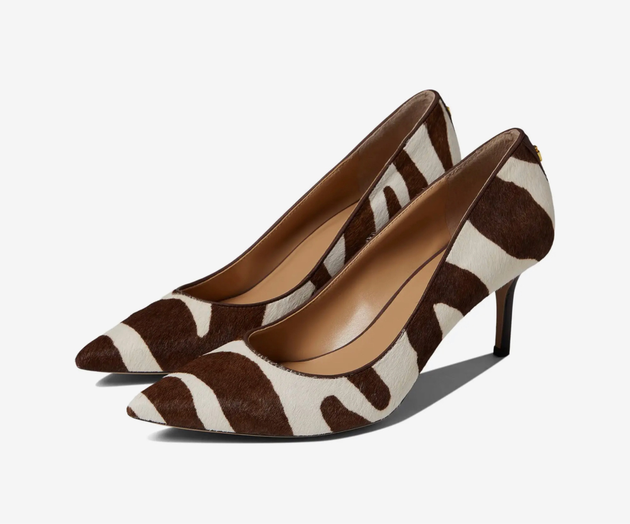 A staple for any wardrobe, the Lanette pumps by Lauren Ralph Lauren feature a pointed toe and classically elegant profile.



#LTKshoecrush