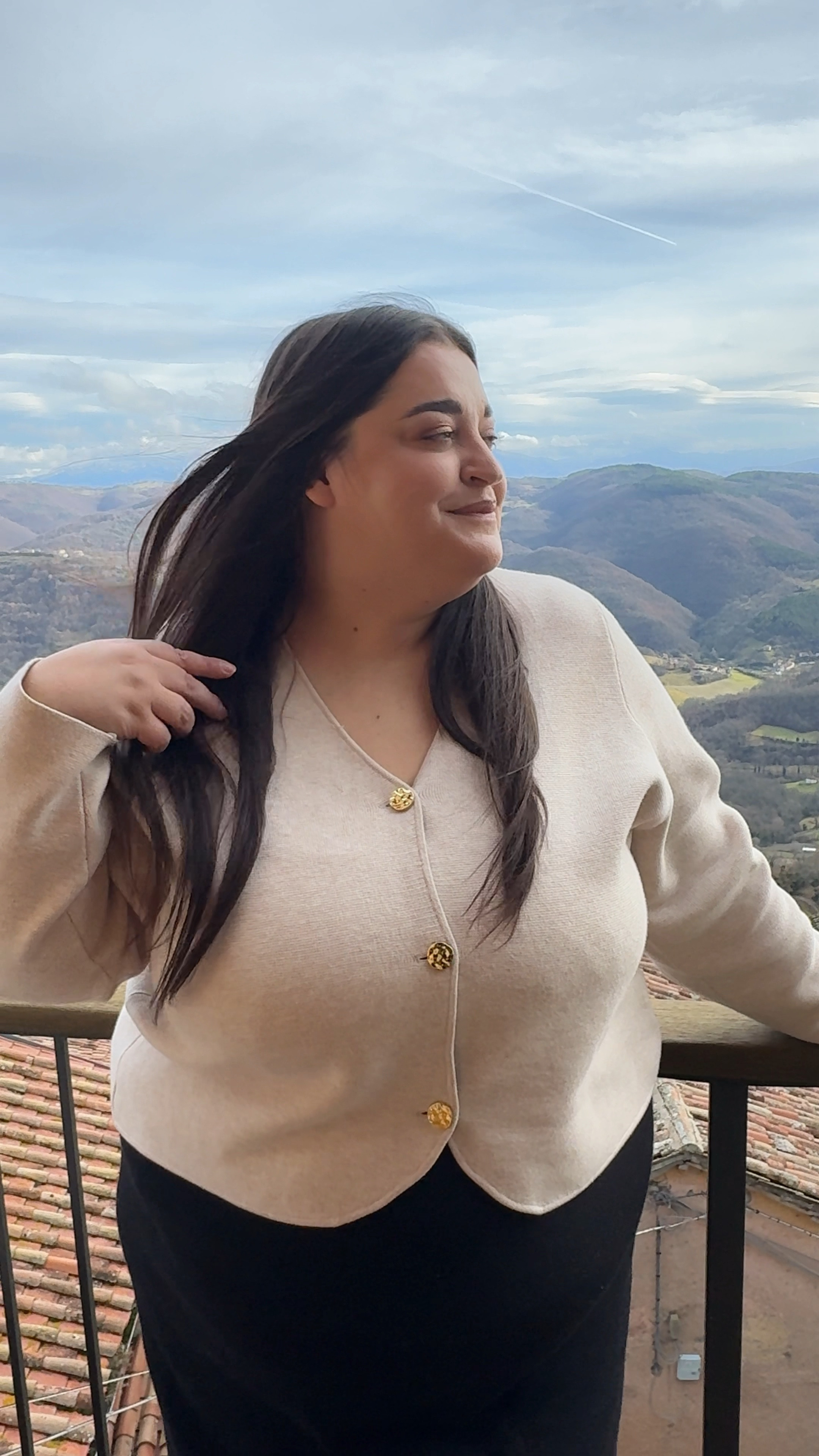 I’ve lived in this cardigan recently. Tempted by the black now! Great piece to wear with jeans, wide leg knit trousers, knitted maxi skirts. Warm and stylish!

#LTKwinter #LTKplussize #LTKuk