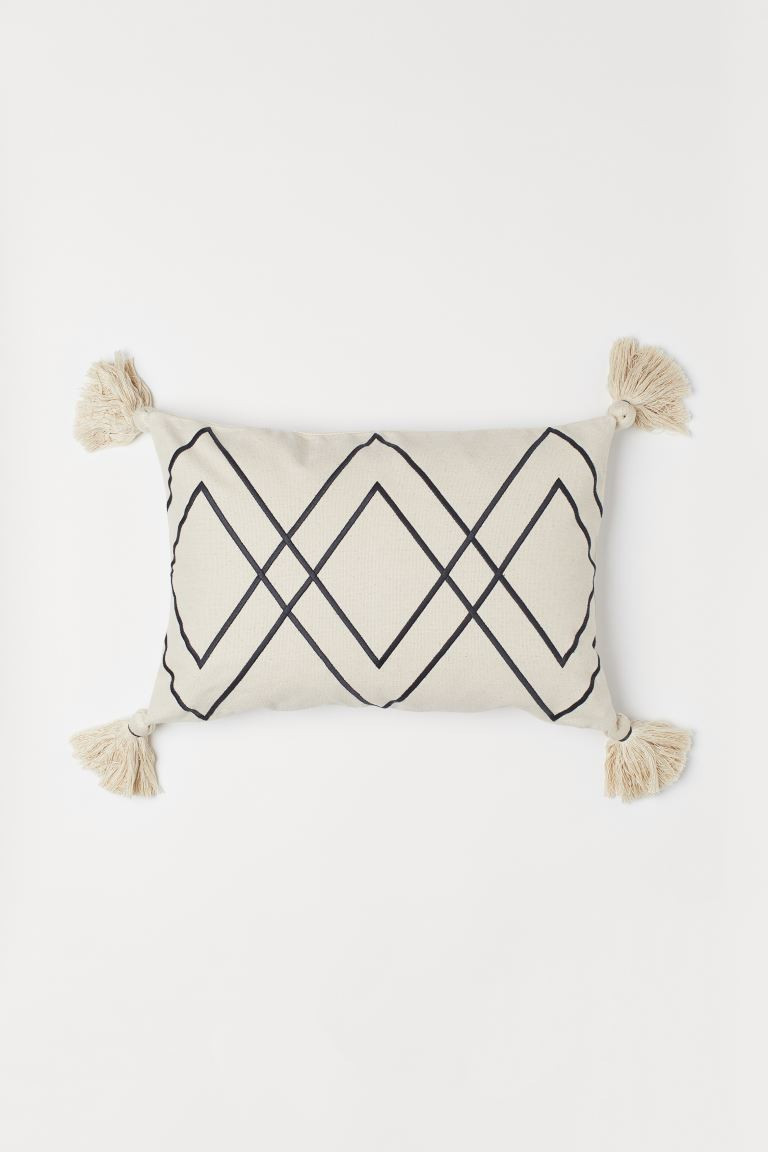 Cushion Cover with Tassels | H&M (US + CA)
