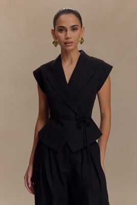 Andina Shortsleeve Linen Top - Black | MESHKI US