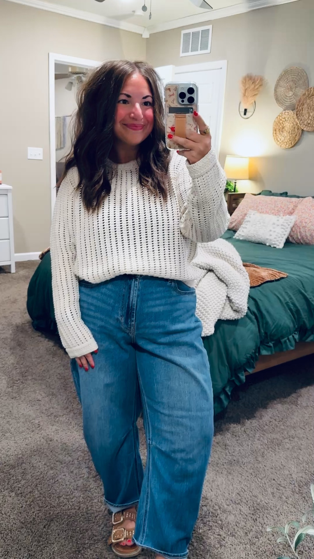 Neutral, comfy, and far from boring 🤍 the kind of pieces you’ll reach for on repeat!

sandals: fit true to size // wearing a 5
jeans: fit oversized // wearing a 14
sweater: fits true to size // wearing a large 

 

#LTKootd #LTKMidsize #LTKWorkwear