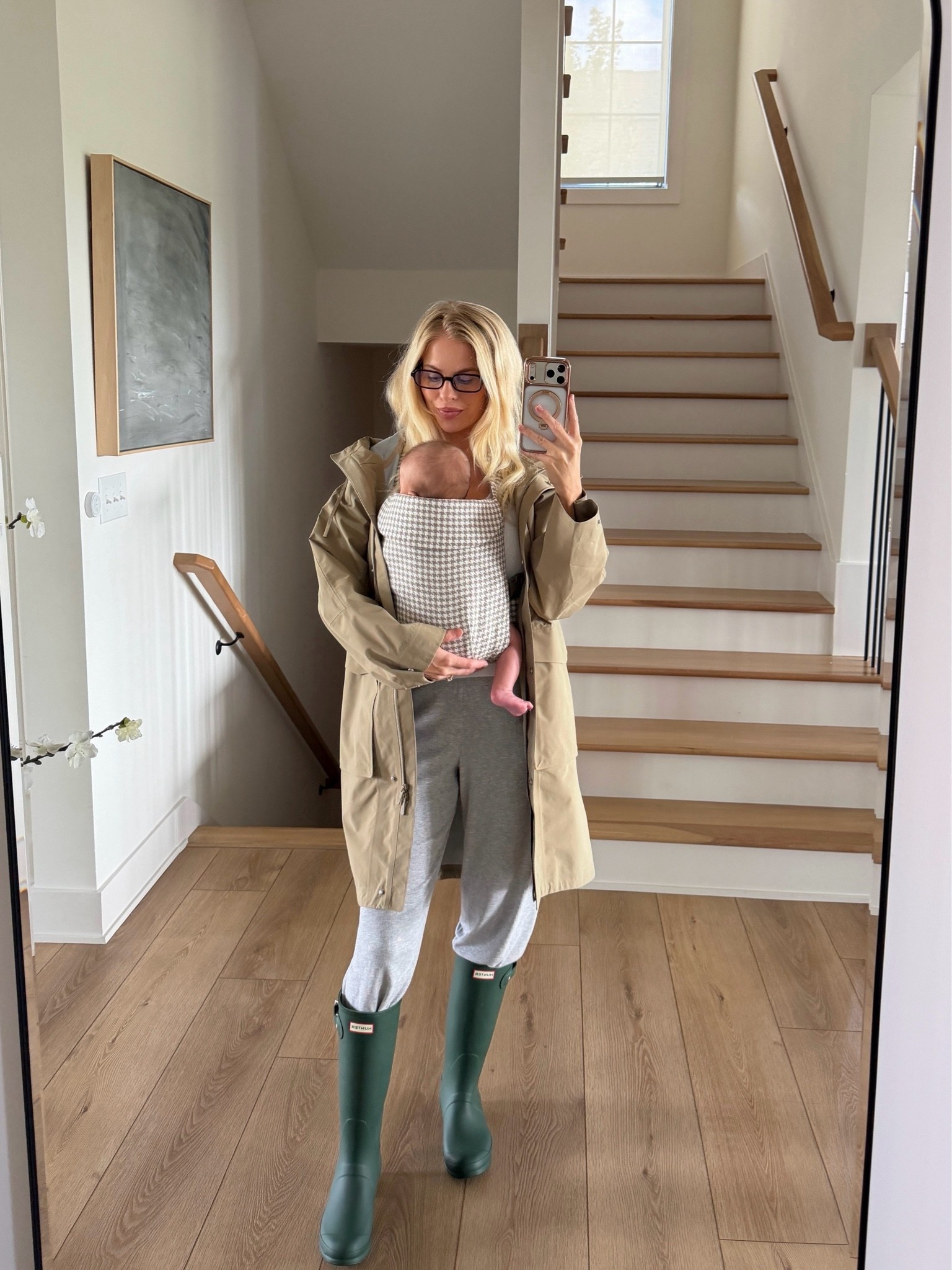 Small in jacket, small in pants & med in tank. Boot color is hunter green