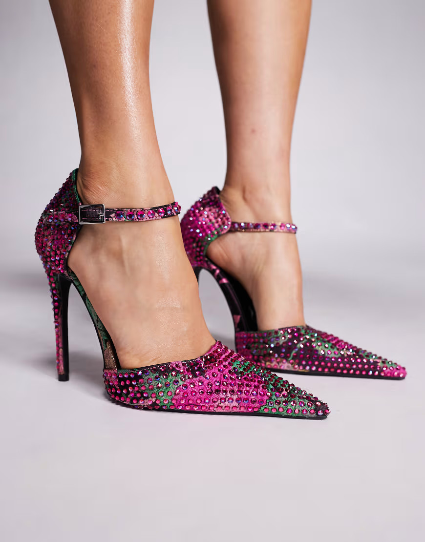Azalea Wang – Daiyya – High Heels in Rosa mit Blumenmuster und Verzierung | ASOS (Global)