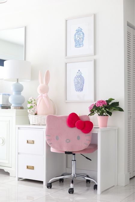 A nook for the girls - to be creative, craft and find theirselves through art and using their imagination. It’s not just a D E S K - it’s a space that is theirs, and the sky is the limit. 
•
How cute is the chair, it’s the perfect accent to the desk. 

Featured: Monarch Hill Haven Single Pedestal Desk (with wireless charging pad).
Shop now available at @walmart by @dorelhome #IYWYK #LittleSeedsPartner #LittleSeedsFurniture #KidsFurniture #girlsroomstyling #ltkhome #ltkkids #ltkhomedecor #girlsroominspo #girlsroominspiration 

#LTKstyletip #LTKhome #LTKfamily