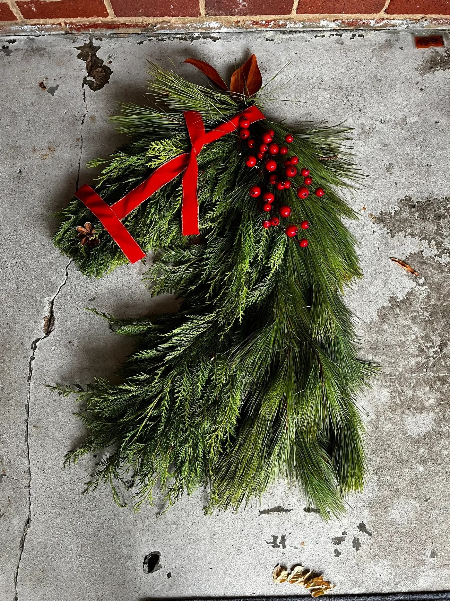 Deck the halls and the stalls. 

#LTKHome #LTKSeasonal #LTKHoliday