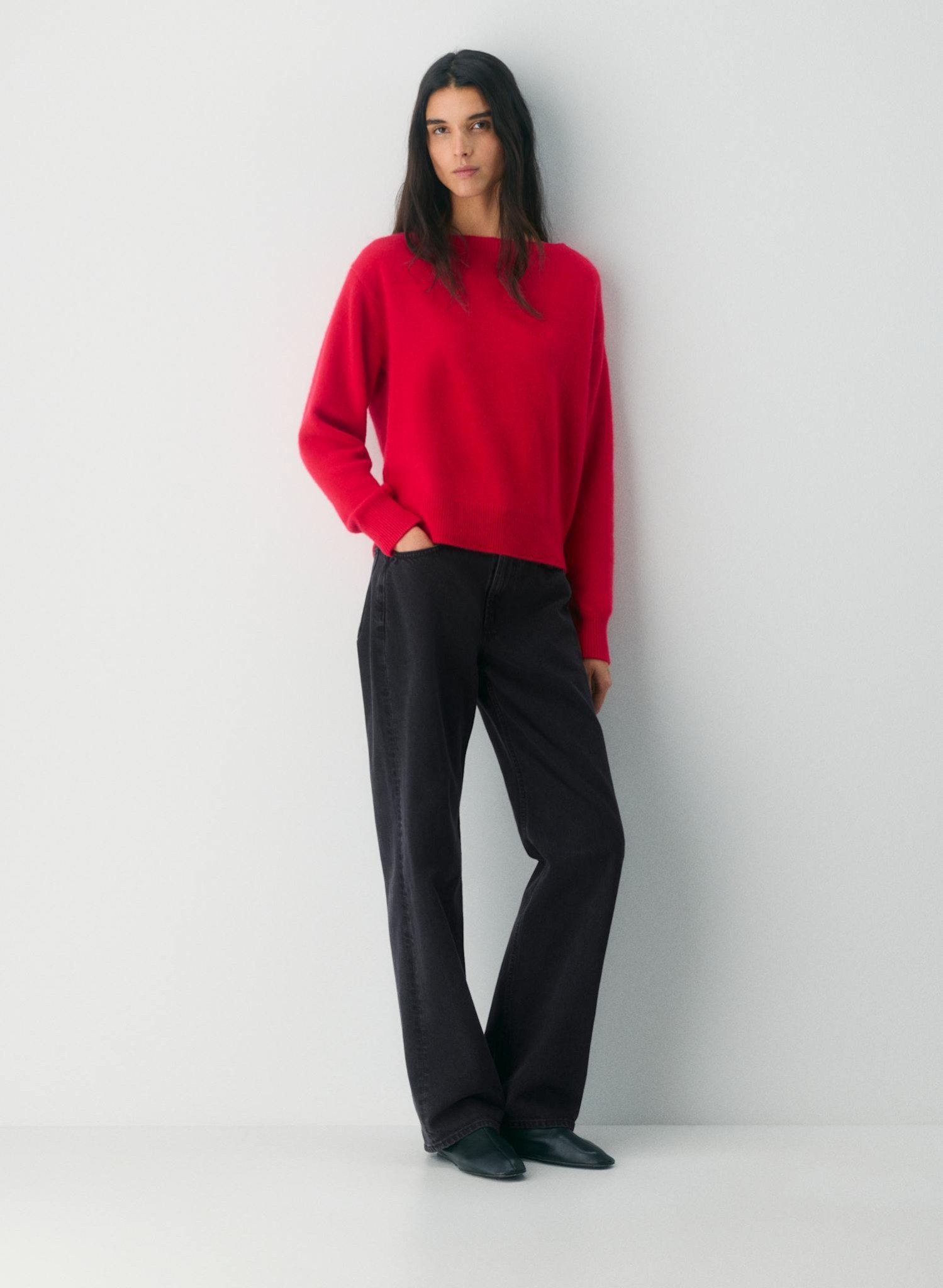 Essential Cashmere Relaxed Boatneck - Aritzia 

#ltkcashmere #ltkfashion #style #fashion #winter #holidays #ltkchristmas 