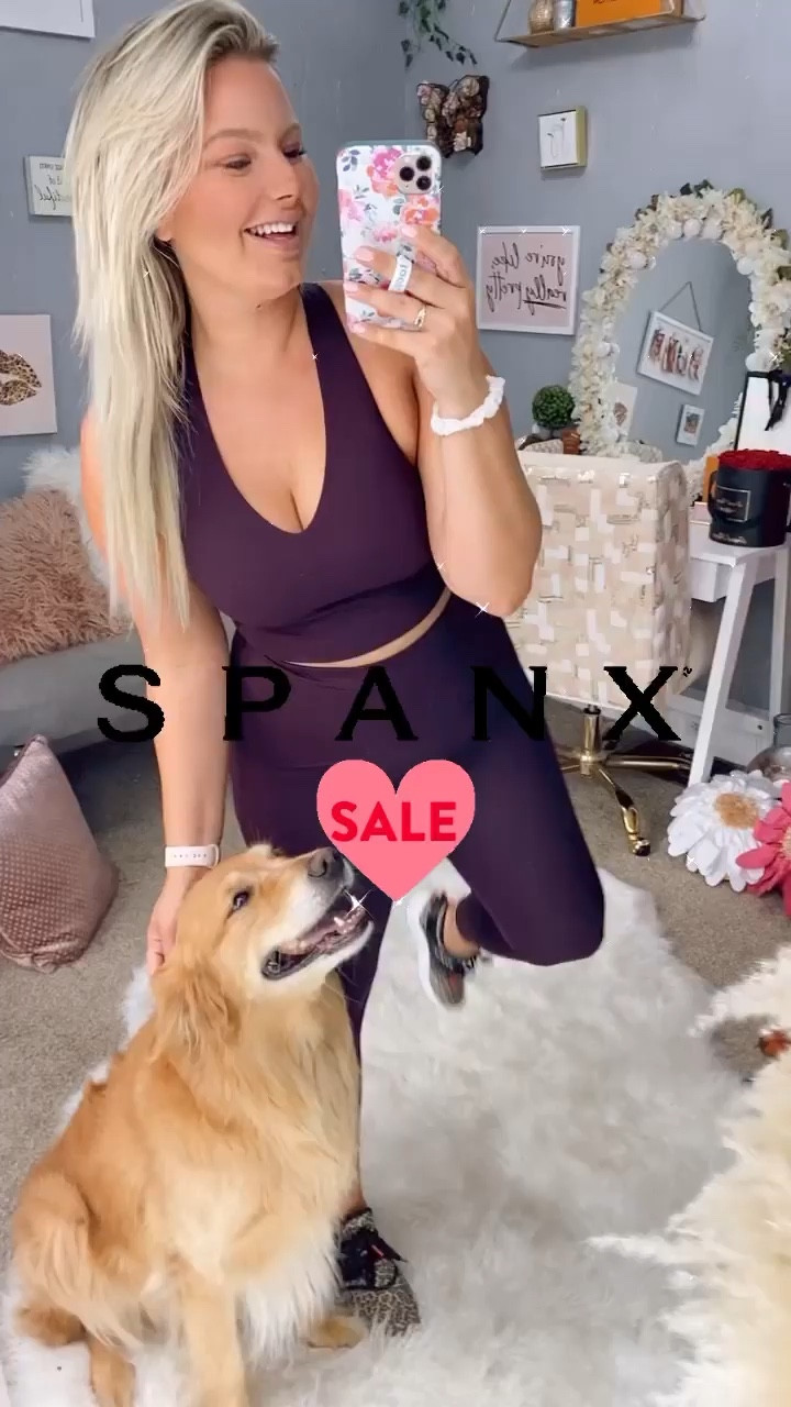 Best Sale Ever! Spanx is having their end of season sale!

Which means.. all your favorites are on sale. I grabbed my go to items: booty boost leggings, bra-llelujah in another color (best bra ever) and another pair of faux leather joggers!

I’m a medium in everything Spanx!


#LTKsalealert #LTKunder50 #LTKstyletip