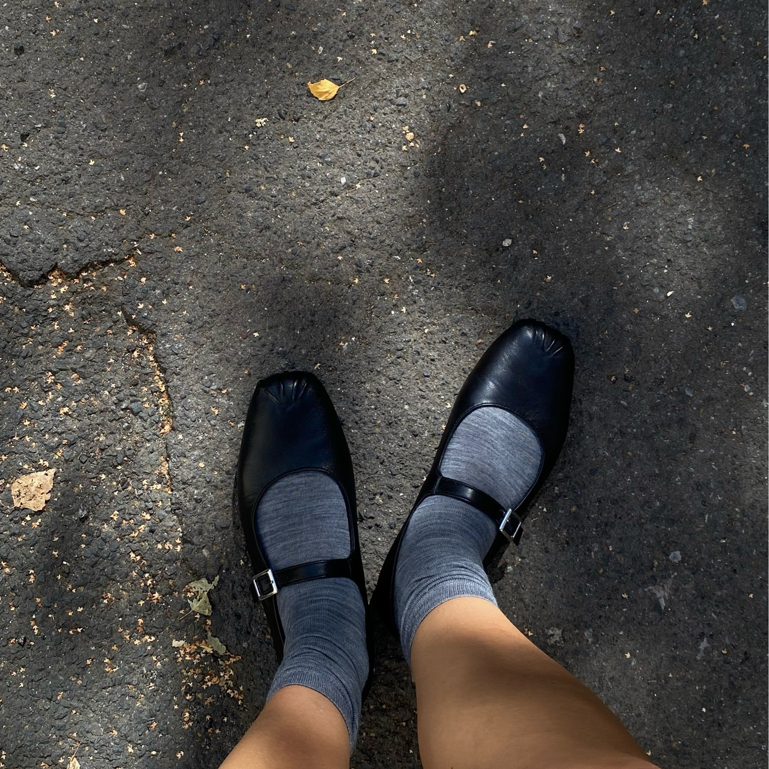 girly season ✨ #ballerinas #cos #socks

#LTKstyletip #LTKshoecrush #LTKeurope