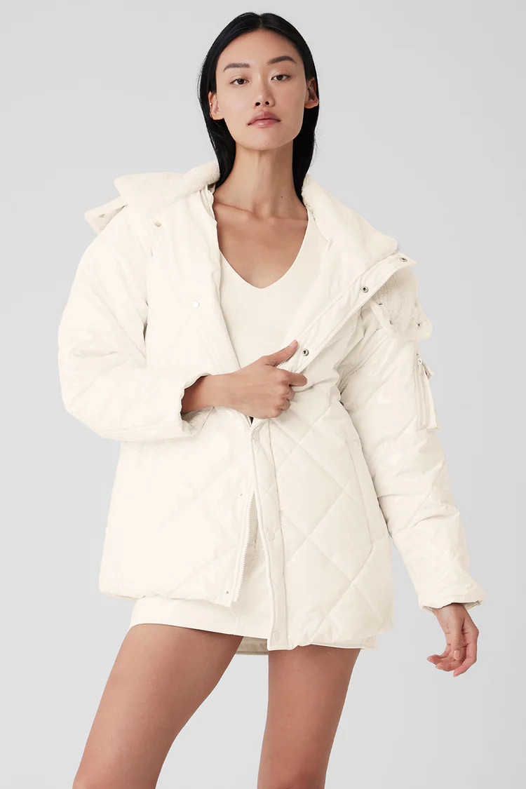 Snomoto Puffer Jacket - Ivory | Alo Yoga