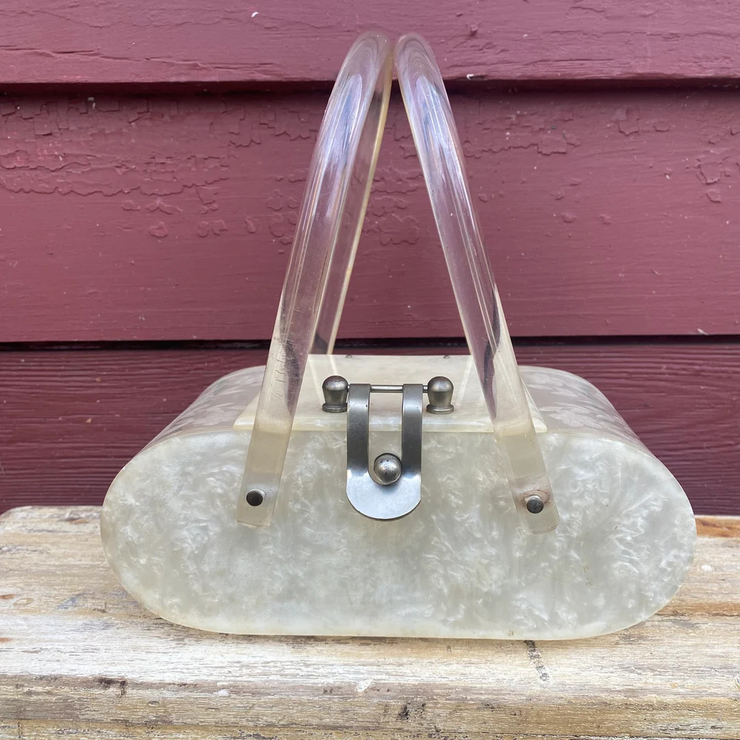 Vintage 1950's LLEWELLYN NYC Clear Lucite Rounded Box Purse w/ Metal Clasp and Engraved Flowers | Etsy (US)