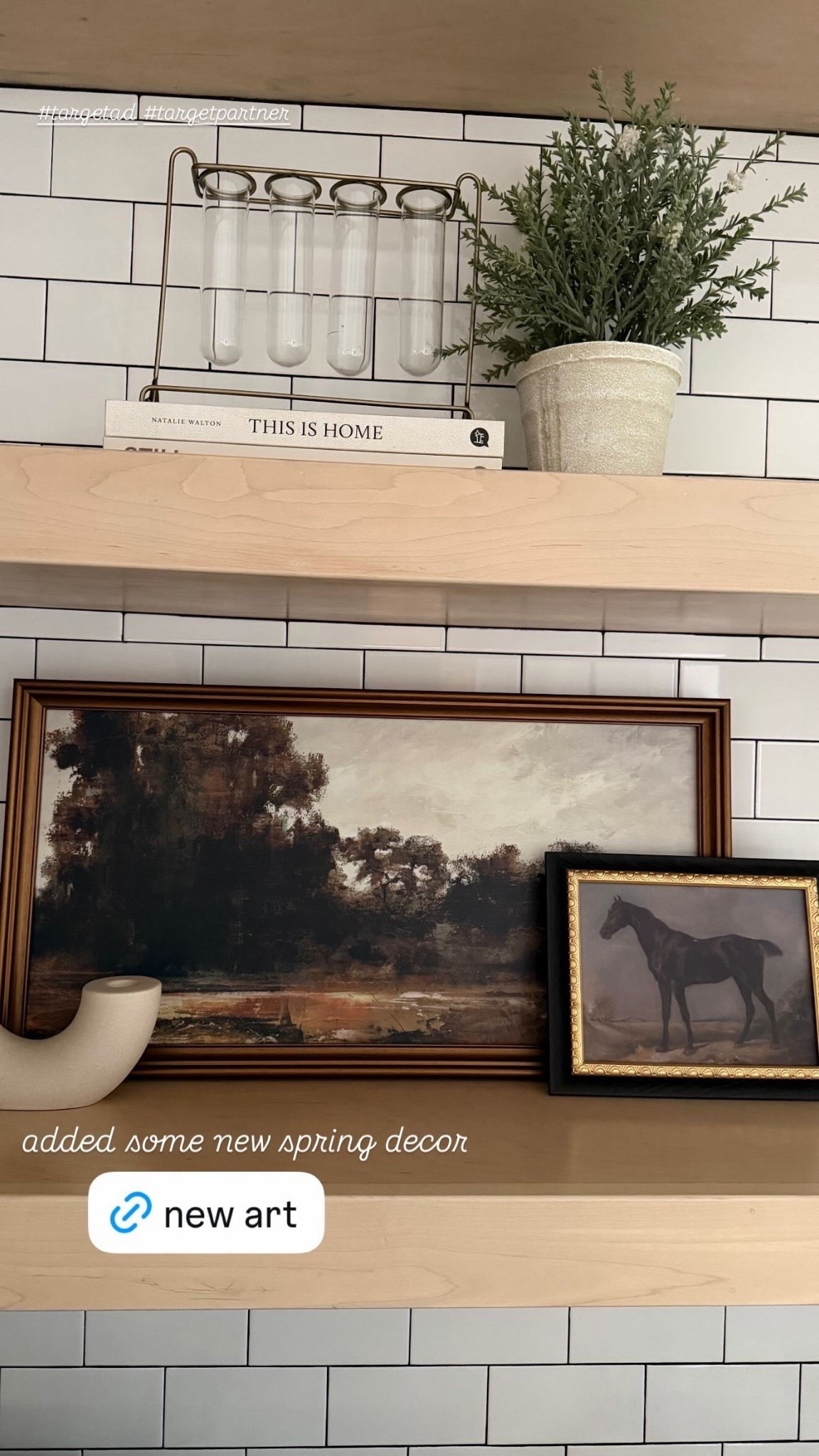 added some new spring decor !!

(FB)