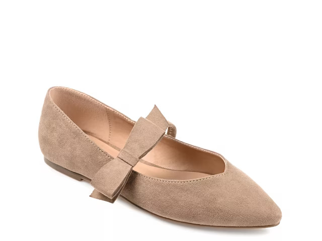 Journee Collection Aizlynn Flat | DSW
